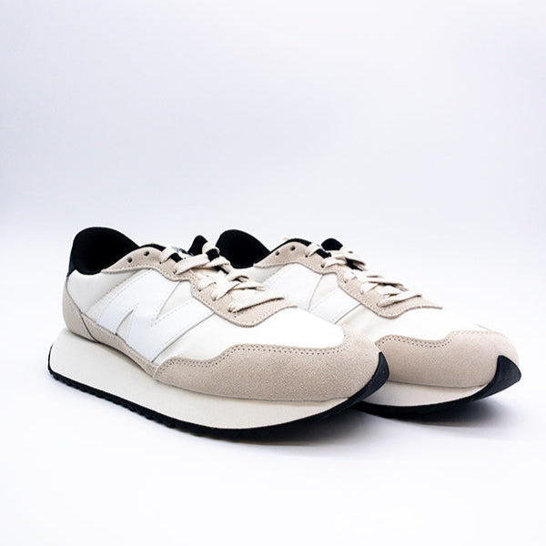 NEWBALANCEPROFILGAUCHEBLANCHE